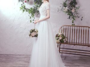 Bride Sen's simple atmosphere small tail gauze dress skirt